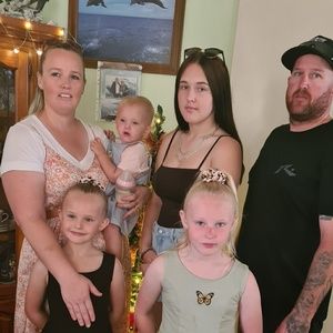 Meet your Posher, Leigh